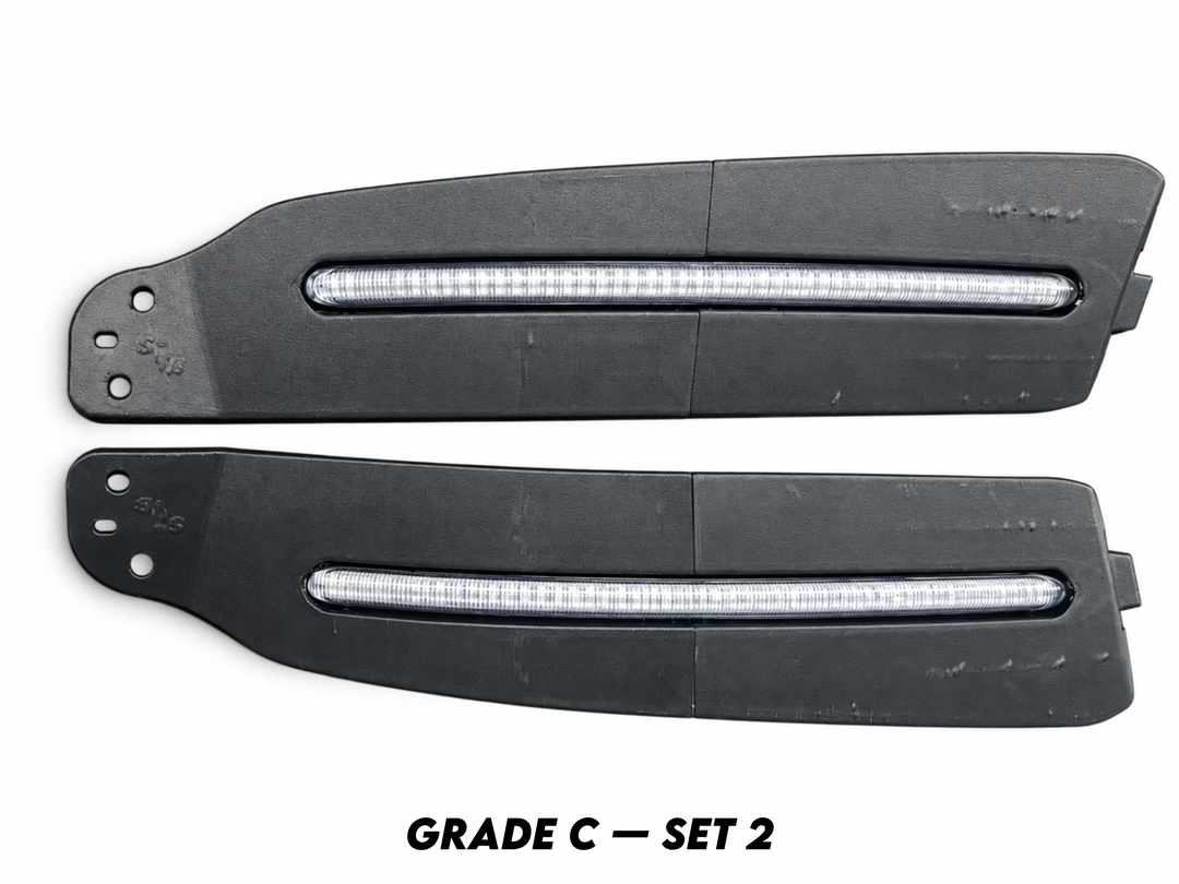 OPEN BOX - 2005-09 Ford Mustang LED Signal Lights (V1)